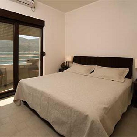 Apartments Twins Herceg Novi Rum bild